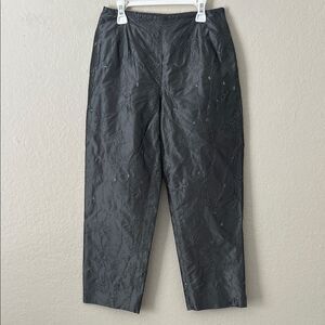 Like New! Finity Studio 100% Silk Embroidered Pull On Slacks Gray Metallic in 4